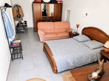 Fonds et murs commerciaux a vendre Gap 05000 Hautes-Alpes 108 m2  702000 euros