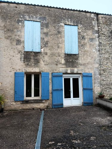 Maison a vendre Saint-Hilaire-de-Villefranche 17770 Charente-Maritime 500 m2 22 pièces 415000 euros