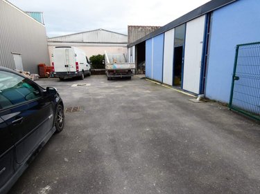Fonds et murs commerciaux a vendre Warmeriville 51110 Marne 256 m2  228400 euros