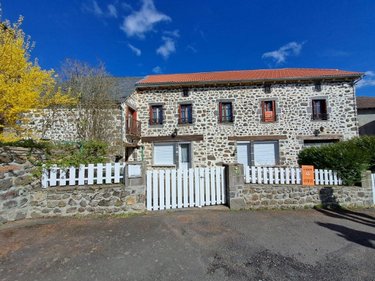 Maison a vendre Coren 15100 Cantal 200 m2 11 pièces 90900 euros