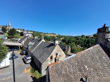 Immeuble a vendre Pierrefort 15230 Cantal 108 m2  66000 euros