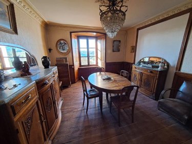 Immeuble a vendre Saint-Flour 15100 Cantal 261 m2  147340 euros