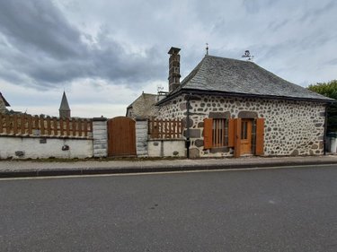 Maison a vendre Pierrefort 15230 Cantal 50 m2 2 pièces 74200 euros