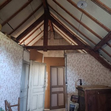 Immeuble a vendre Condat 15190 Cantal 173 m2  59900 euros