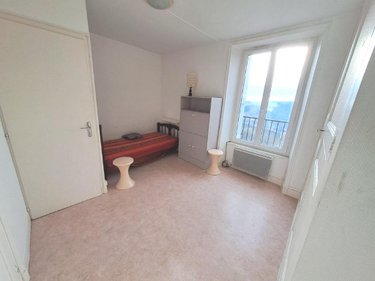 Immeuble a vendre Saint-Flour 15100 Cantal 190 m2  371000 euros