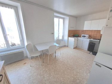 Immeuble a vendre Saint-Flour 15100 Cantal 190 m2  371000 euros