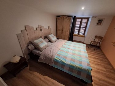 Fonds et murs commerciaux a vendre Allanche 15160 Cantal 236 m2  232000 euros