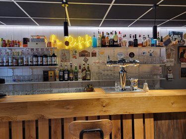 Fonds et murs commerciaux a vendre Allanche 15160 Cantal 236 m2  232000 euros