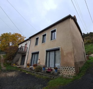 Maison a vendre Lorcières 15320 Cantal 191 m2 9 pièces 180900 euros