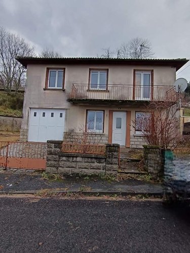 Maison a vendre Riom-ès-Montagnes 15400 Cantal 82 m2 5 pièces 110000 euros