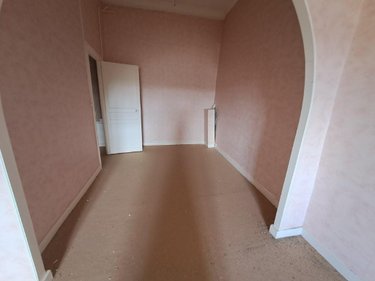 Immeuble a vendre Saint-Flour 15100 Cantal 443 m2  68900 euros