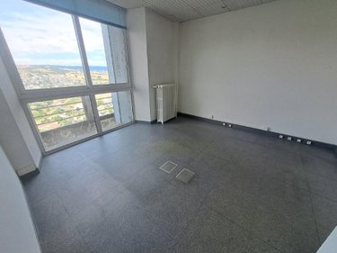 Immeuble a vendre Saint-Flour 15100 Cantal 443 m2  68900 euros