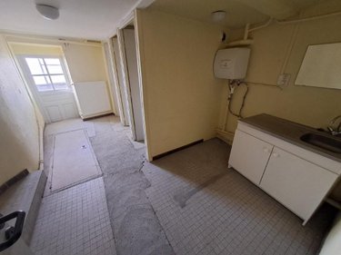 Immeuble a vendre Saint-Flour 15100 Cantal 443 m2  68900 euros