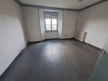 Immeuble a vendre Saint-Flour 15100 Cantal 443 m2  68900 euros