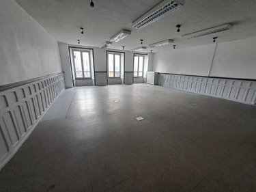 Immeuble a vendre Saint-Flour 15100 Cantal 443 m2  68900 euros