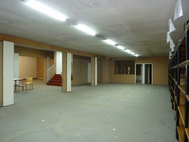 Location fonds et murs commerciaux Dinan 22100 Côtes-d'Armor 480 m2  2700 euros
