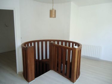 Fonds et murs commerciaux a vendre Dun-le-Palestel 23800 Creuse 98 m2  63130 euros