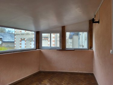 Fonds et murs commerciaux a vendre Dun-le-Palestel 23800 Creuse 98 m2  63130 euros