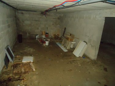 Fonds et murs commerciaux a vendre Dun-le-Palestel 23800 Creuse 98 m2  63130 euros