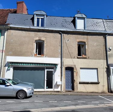 Fonds et murs commerciaux a vendre Dun-le-Palestel 23800 Creuse 161 m2  69550 euros