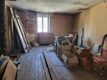 Fonds et murs commerciaux a vendre Dun-le-Palestel 23800 Creuse 161 m2  69550 euros