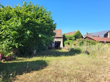 Fonds et murs commerciaux a vendre Dun-le-Palestel 23800 Creuse 161 m2  69550 euros