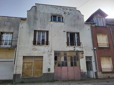 Fonds et murs commerciaux a vendre Dun-le-Palestel 23800 Creuse 180 m2  43200 euros