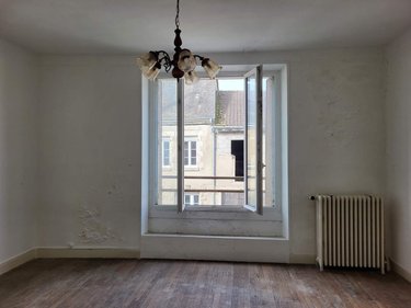 Fonds et murs commerciaux a vendre Dun-le-Palestel 23800 Creuse 180 m2  43200 euros