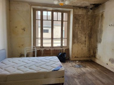 Fonds et murs commerciaux a vendre Dun-le-Palestel 23800 Creuse 180 m2  43200 euros