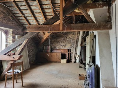 Fonds et murs commerciaux a vendre Dun-le-Palestel 23800 Creuse 180 m2  43200 euros