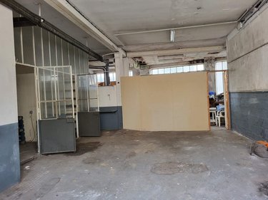 Fonds et murs commerciaux a vendre Dun-le-Palestel 23800 Creuse 180 m2  43200 euros