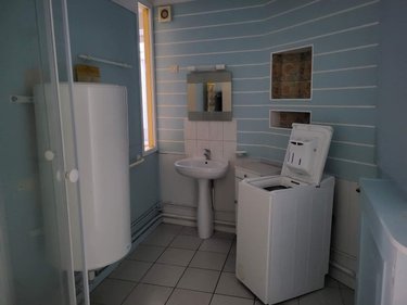 Immeuble a vendre La Souterraine 23300 Creuse 124 m2  101650 euros