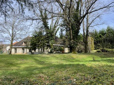 Maison a vendre Javerlhac et la Chapelle Saint Robert 24300 Dordogne 300 m2 7 pièces 254400 euros