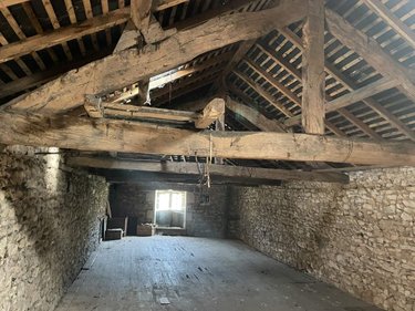 Immeuble a vendre Javerlhac et la Chapelle Saint Robert 24300 Dordogne 306 m2  203300 euros