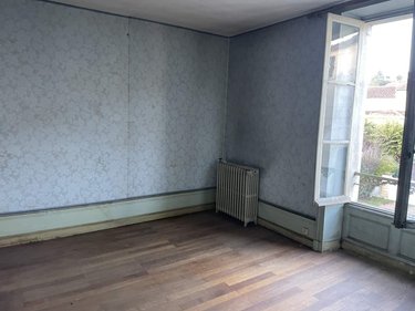 Immeuble a vendre Javerlhac et la Chapelle Saint Robert 24300 Dordogne 306 m2  203300 euros