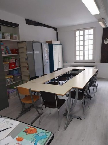 Location fonds et murs commerciaux Pont-Audemer 27500 Eure 60 m2  610 euros