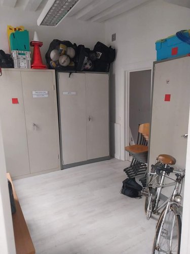 Location fonds et murs commerciaux Pont-Audemer 27500 Eure 60 m2  610 euros