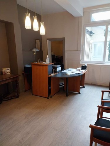 Location fonds et murs commerciaux Pont-Audemer 27500 Eure 76 m2  950 euros