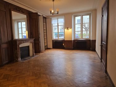 Fonds et murs commerciaux a vendre Pont-Audemer 27500 Eure 65 m2  126480 euros