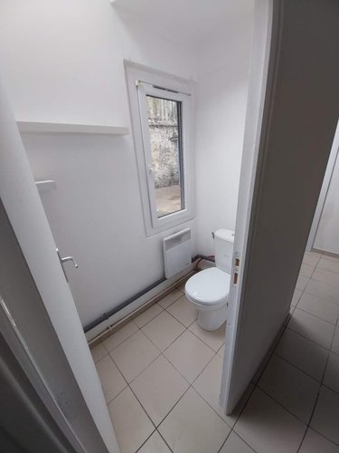 Location fonds et murs commerciaux Pont-Audemer 27500 Eure 12 m2  320 euros