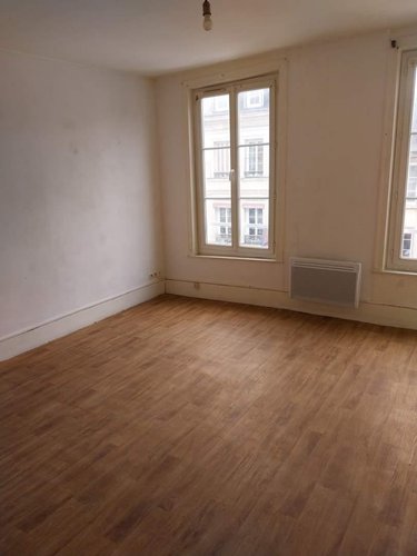 Location appartement Pont-Audemer 27500 Eure 29 m2 1 pièce 360 euros
