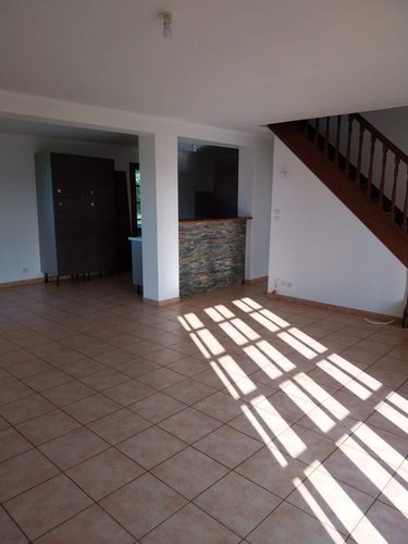 Location maison Saint-Pierre-du-Val 27210 Eure 105 m2 5 pièces 950 euros