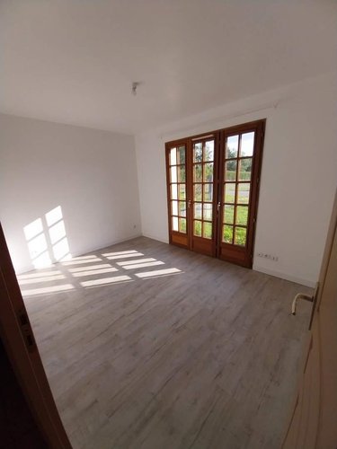 Location maison Saint-Pierre-du-Val 27210 Eure 105 m2 5 pièces 950 euros
