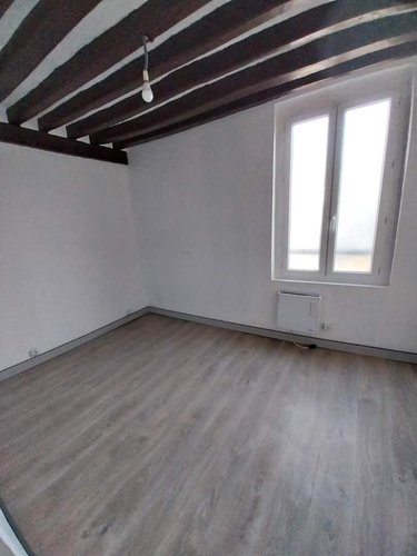 Location appartement Quillebeuf-sur-Seine 27680 Eure 84 m2 3 pièces 597 euros