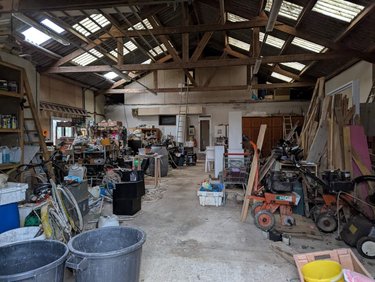 Immeuble a vendre Douarnenez 29100 Finistère 255 m2  147000 euros