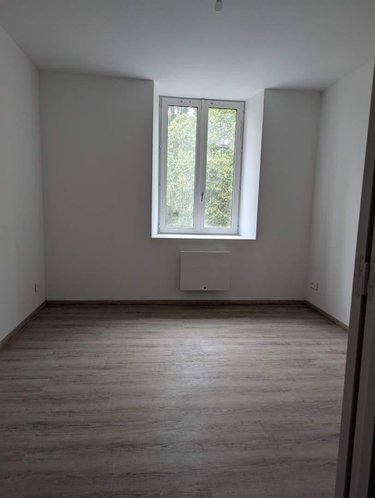 Immeuble a vendre Kerlaz 29100 Finistère 762 m2  1575000 euros