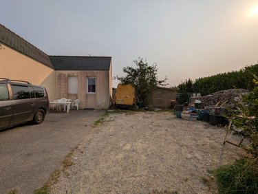 Fonds et murs commerciaux a vendre Douarnenez 29100 Finistère 57 m2  152250 euros
