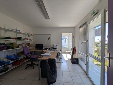 Fonds et murs commerciaux a vendre Douarnenez 29100 Finistère 56 m2  131250 euros