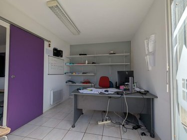 Fonds et murs commerciaux a vendre Douarnenez 29100 Finistère 56 m2  131250 euros