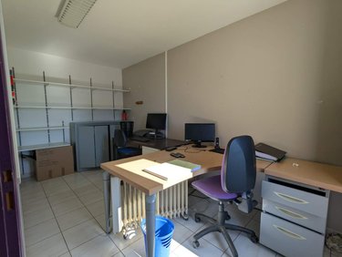 Fonds et murs commerciaux a vendre Douarnenez 29100 Finistère 56 m2  131250 euros